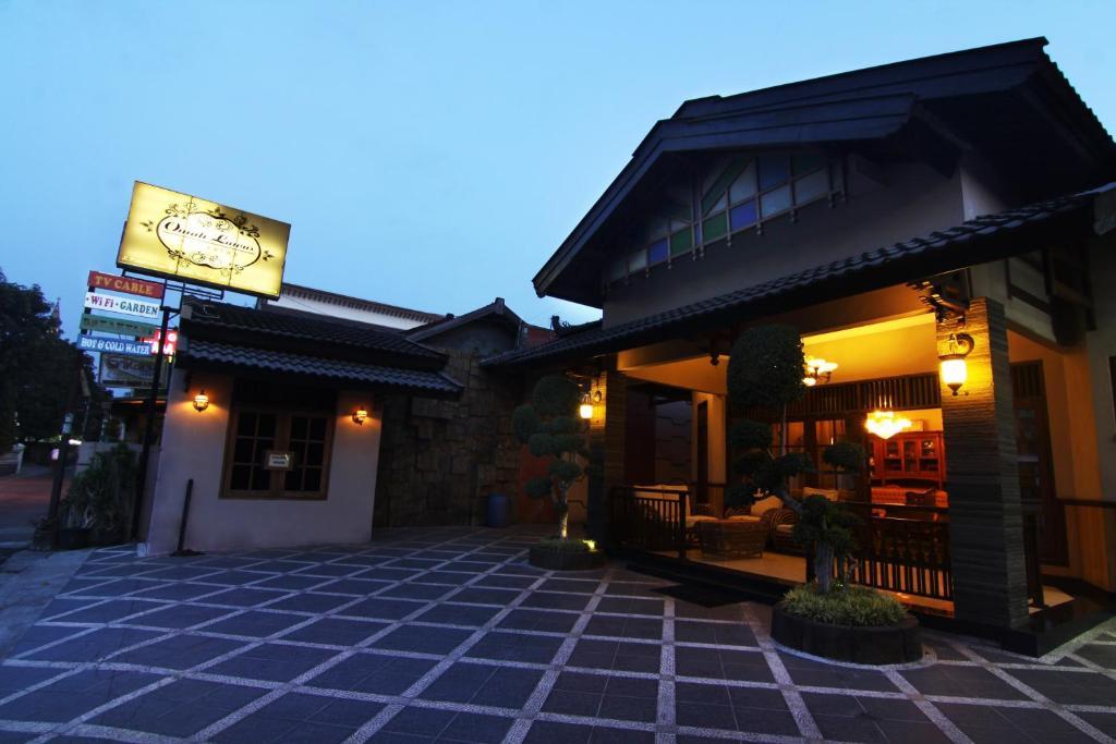 Omah Lawas Homestay Magelang Bagian luar foto