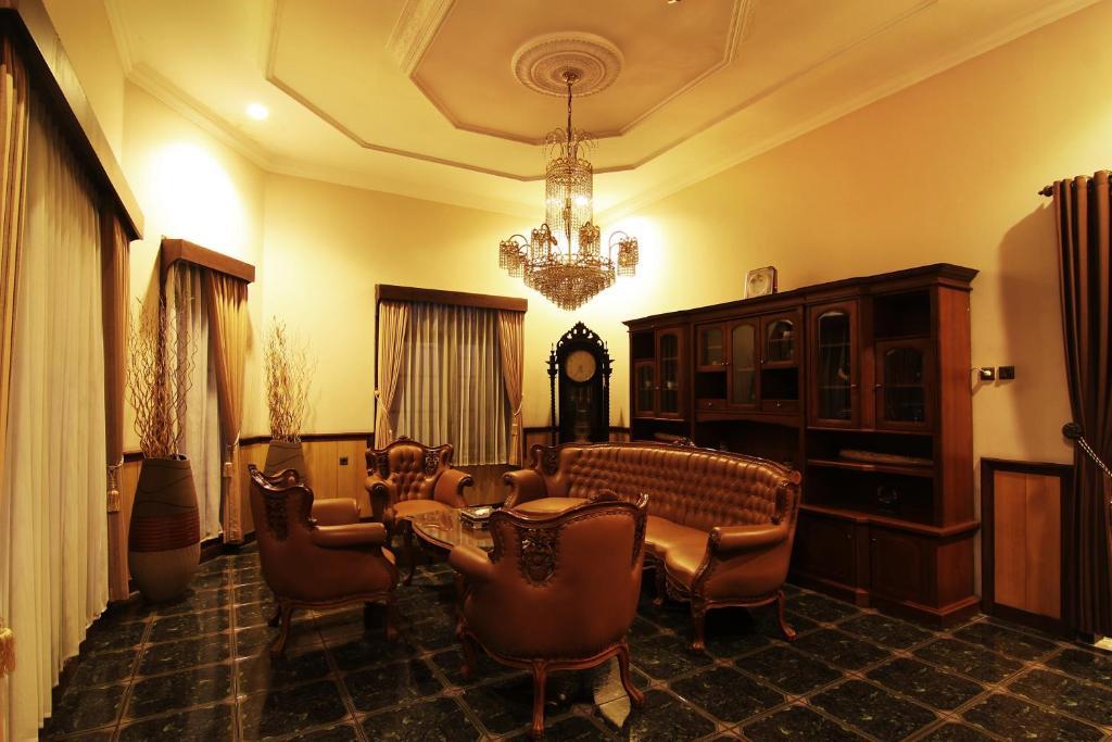 Omah Lawas Homestay Magelang Bagian luar foto