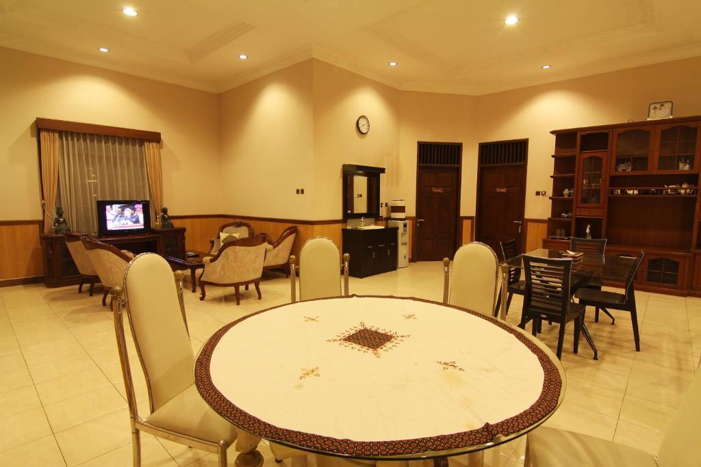 Omah Lawas Homestay Magelang Bagian luar foto
