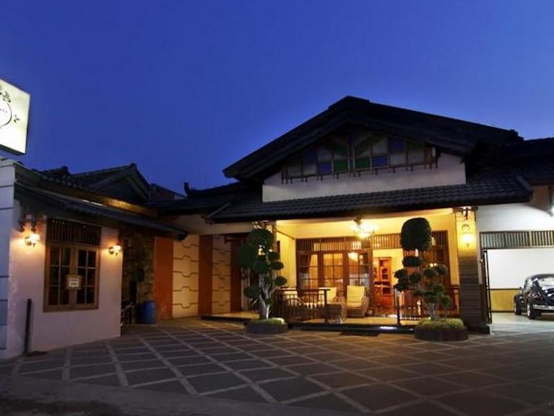 Omah Lawas Homestay Magelang Bagian luar foto